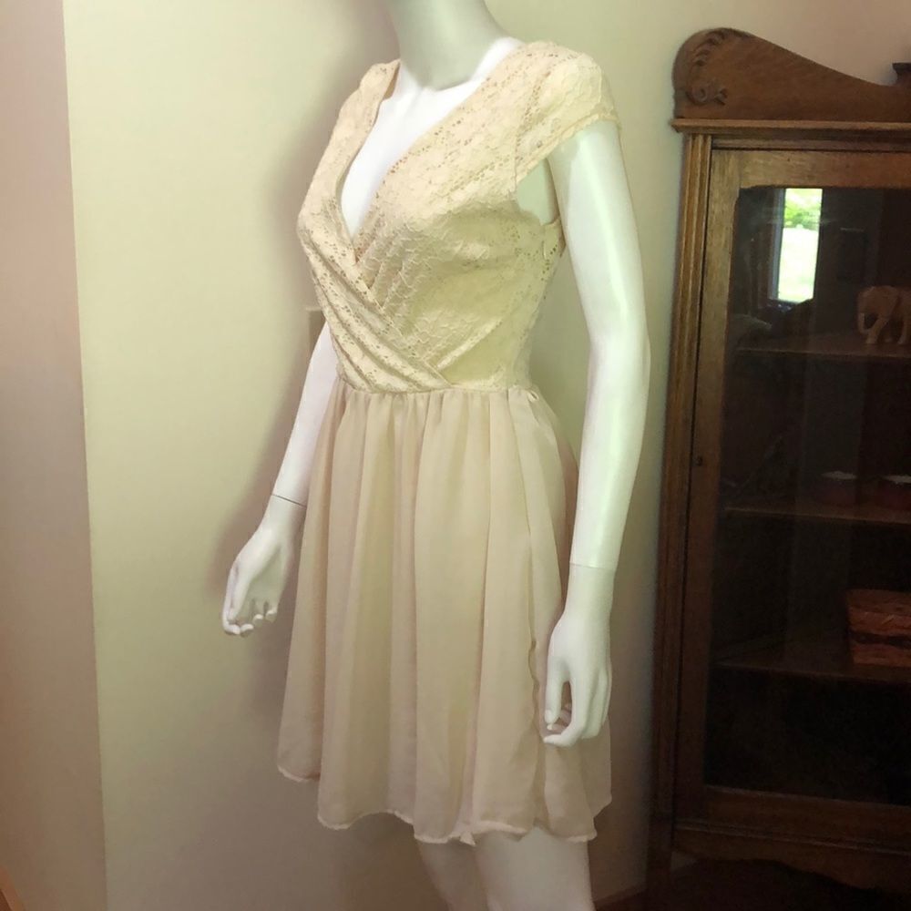 Malloy Medium Cream Dress